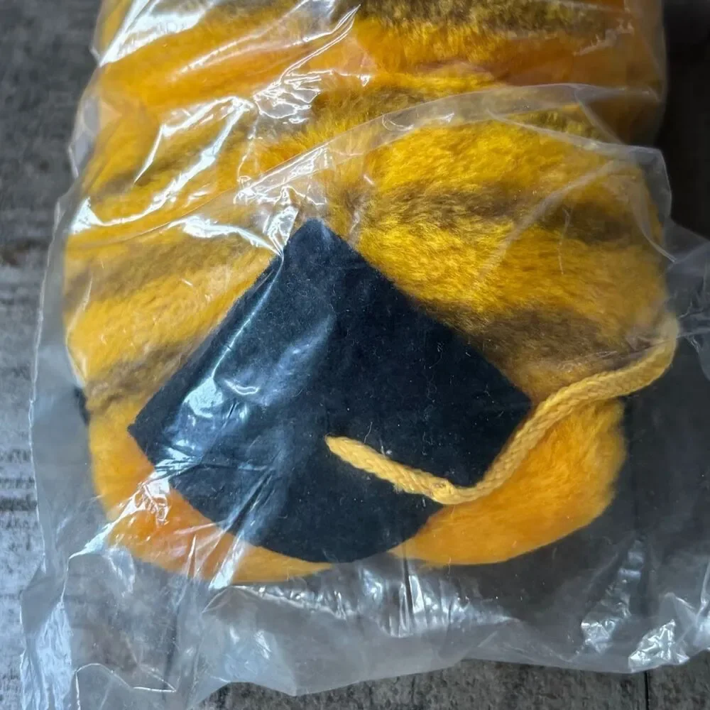 Vintage 1981 GARFIELD Graduation Cap Stuffed 6